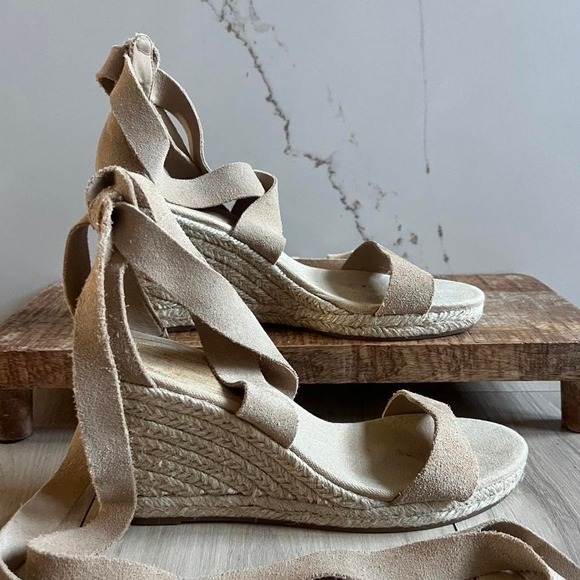 Aldo Sandals Womens 9 Ankle Tie Espadrille Wedge Beige Suede Y2K Strap On Shoes - Picture 1 of 5